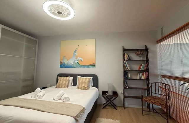 Bright duplex apartment for 4 pax - Camarillo