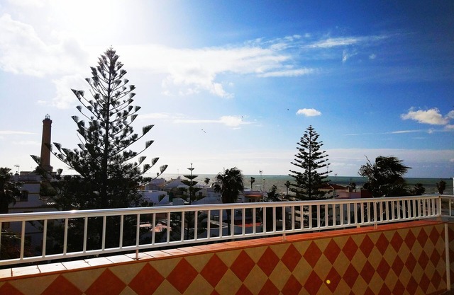 Bright penthouse with very large terrace and spectacular frontal sea views