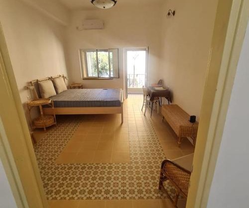 Bright, quiet charming getaway ideally located