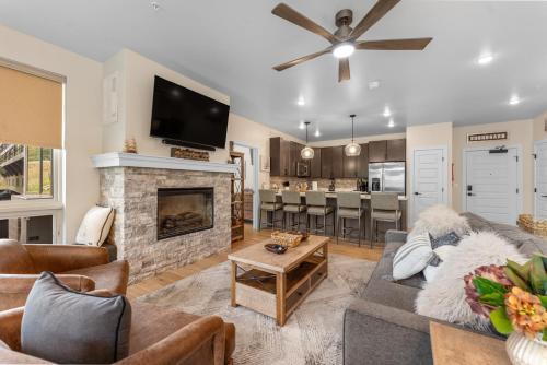 Brightwood 101 by Summit County Mountain Retreats