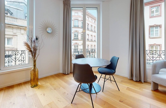 Broglie 2 city center up to 2
