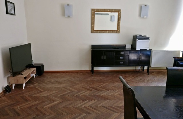 Bruck Palace | Old Town | Spacious and Bright.