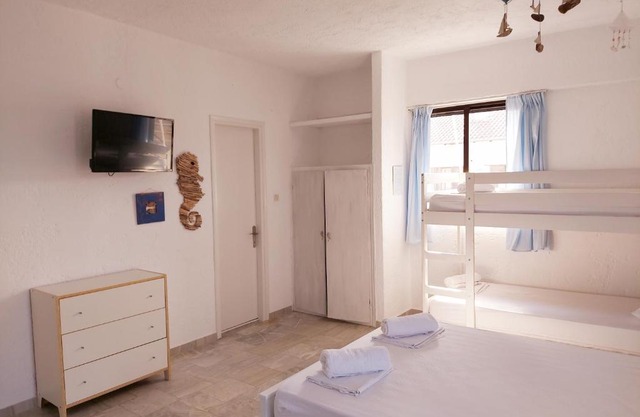 Brunis Apartments