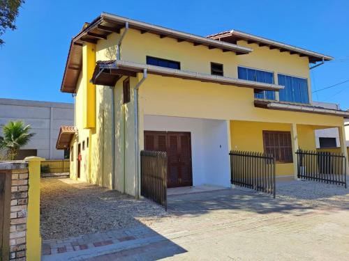 Brusque Comfort Studios