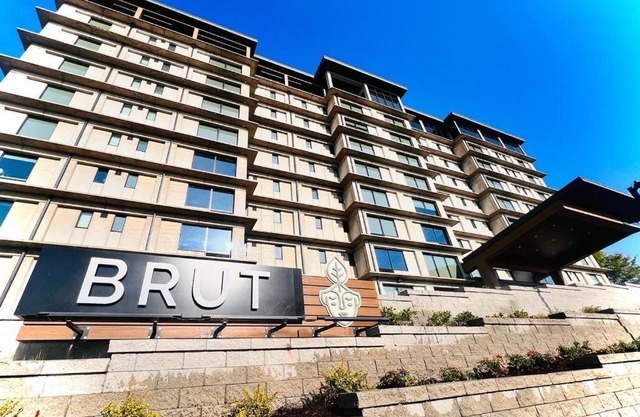 Brut Hotel
