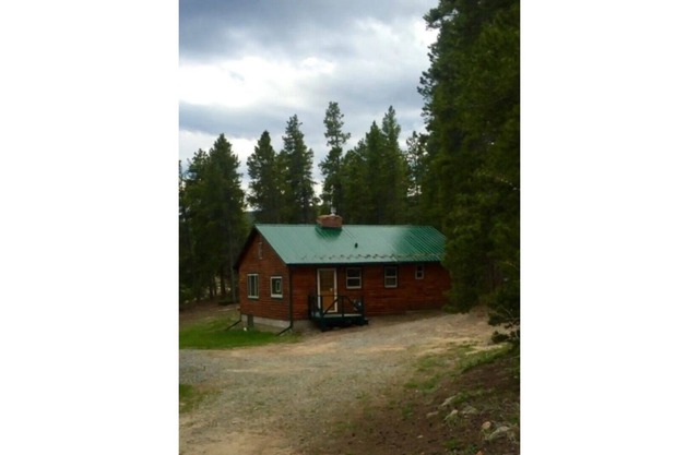 Bryant's Hideaway Cabin- Romantic Retreat w/ Hot Tub