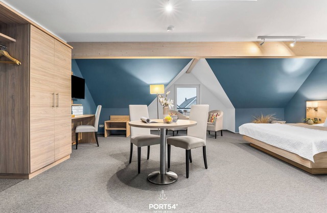 Bude 7 directly on the dike in Dagebüll for 2 people with water view