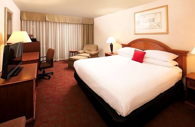 Budget-Friendly property! Free Parking, Free Breakfast, Near St George Temple
