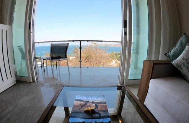 Bukit Pool Suites