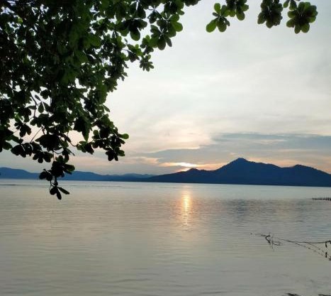 Bunaken Sunrise Beach