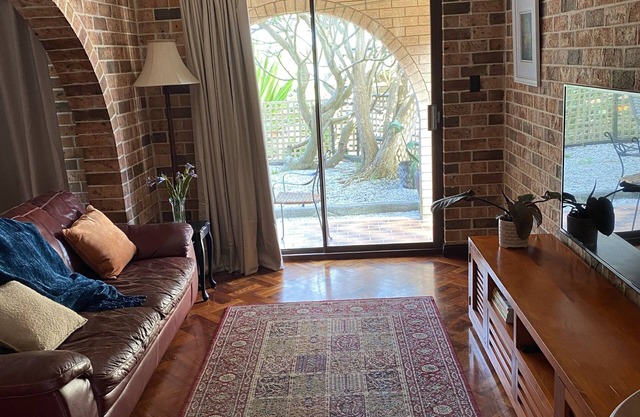 Bundeena Private Garden Apartment, close to beaches and national park.