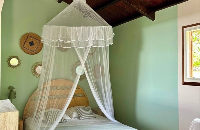 Bungalow near Carbet Falls with Jacuzzi