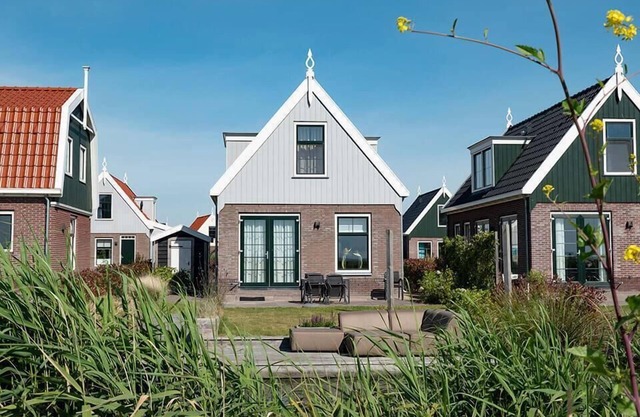Bungalow with 2 bedrooms and 2 bathrooms