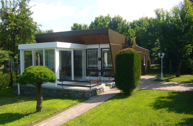 bungalow with wintergarden, terrace, barbeque area, parking space, pet welcome