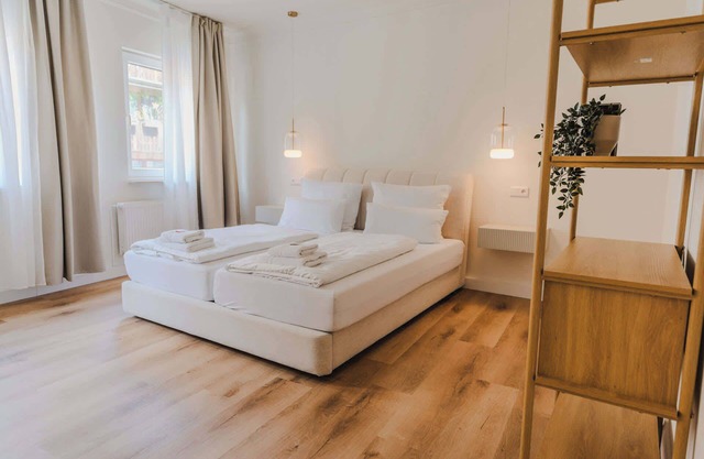 Business & Boutique Apartment - Parking lot