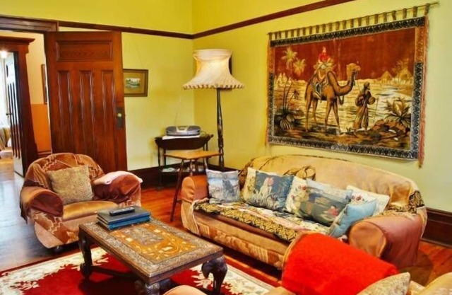 Butler's Apartment - Buxton Manor