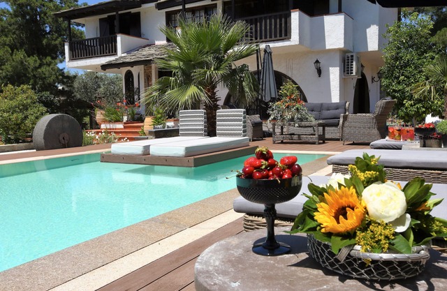 BYBLOS LUXURY VILLA & CHATEAU