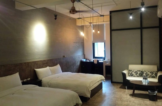 C201 Family room ( Section of Ximen Road, beside Blueprint Culture & Creative Park)
