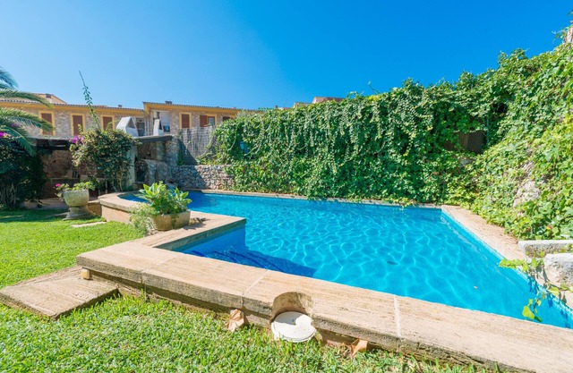 CA HADO XUCLA - Villa with private pool in Valldemossa. Free WiFi