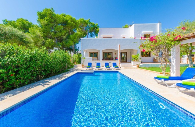 CA N'ESTEL - Villa with private pool in Cala d'Or. Free WiFi