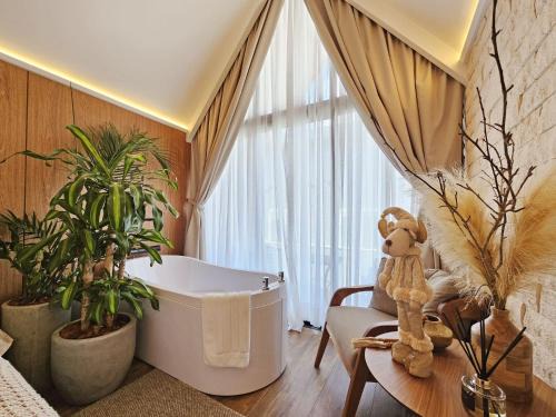 Cabana Pinot Noir - cabanaurbana