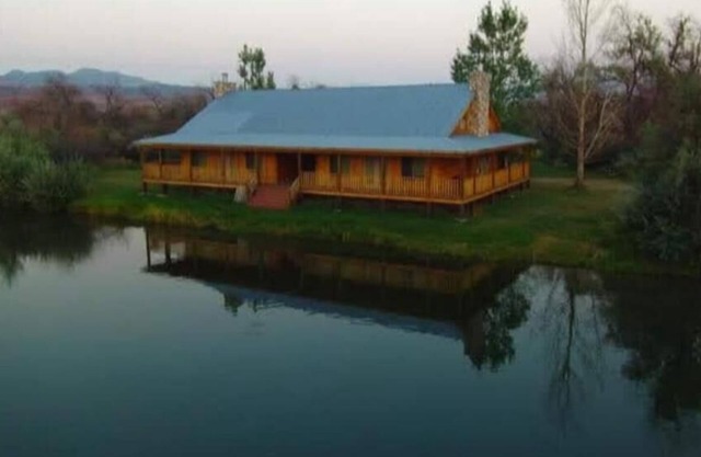 Cabin 2 .