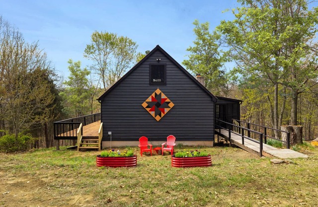 Cabin w Fire Pit, Grill & Games, Dog-Friendly!