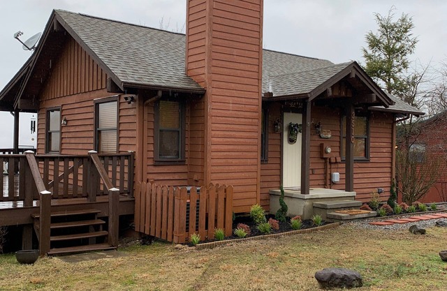 Cabin With Amazing Views Close to Pigeon Forge