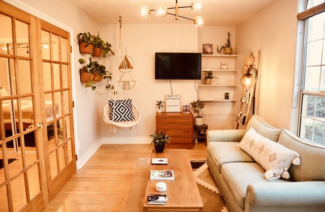 Cactus Garden Cottage…Best Location!