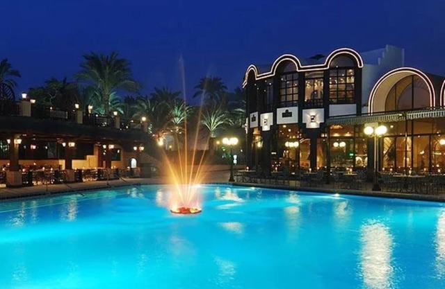 Cairo Resort with Splash Zones, Spa & Cultural Discoveries l 3 Rooms