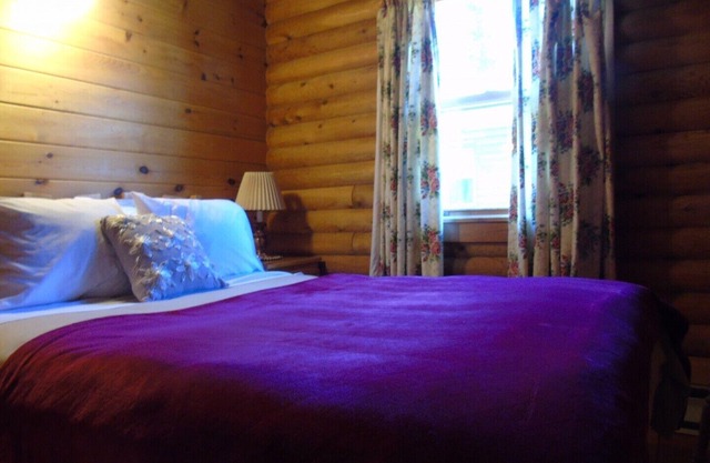 Cajun Cedar Log Cottages 2 Bdrm - Cape Breton Unit 2