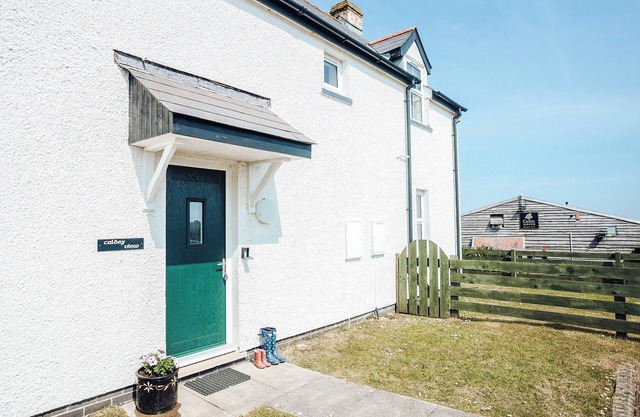 Caldey View - UK6734