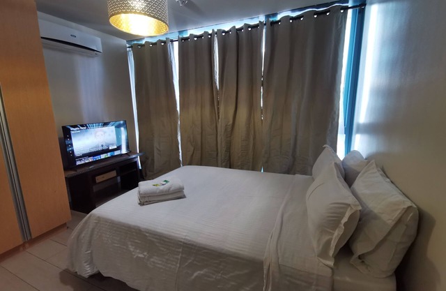 Caleze Properties One Uptown BGC One Bedroom