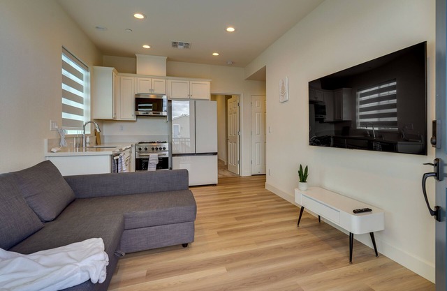 California Midterm Rental with Fenced Yard!