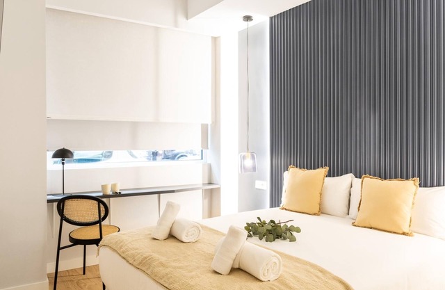 Calma Rooms by Charming III