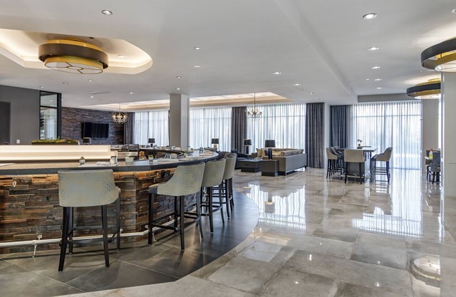 Cambria Hotel Austin Uptown Near The Domain