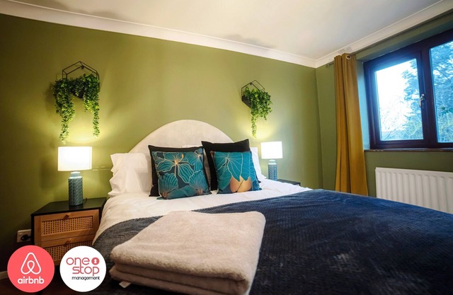 Cambridge | 7 Bedrooms | Free Parking