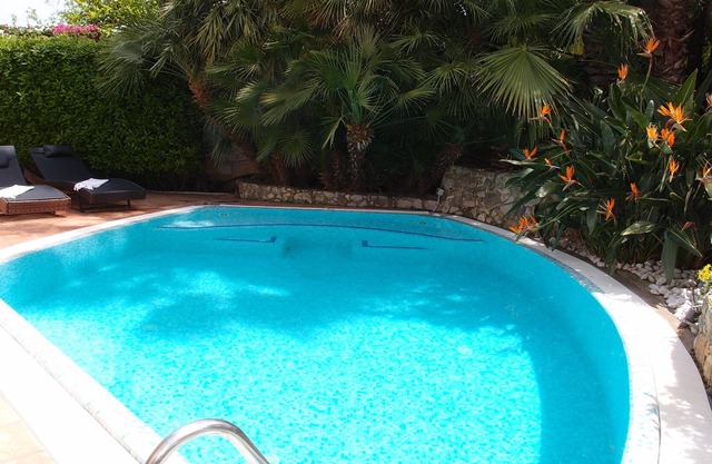 CamelieSuites LECCE - VILLA WITH GARDEN AND POOL