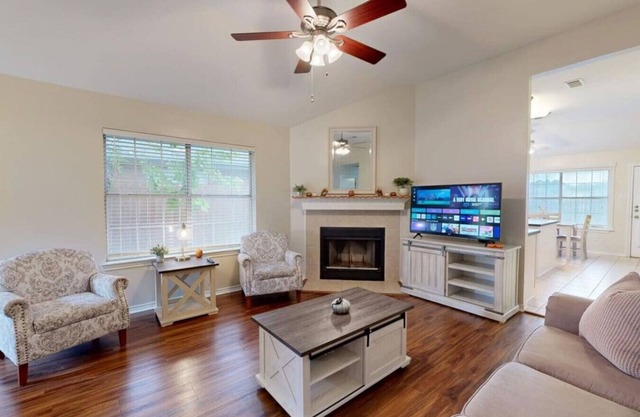 Camellia House 3BR by Wolf Pen & A&M