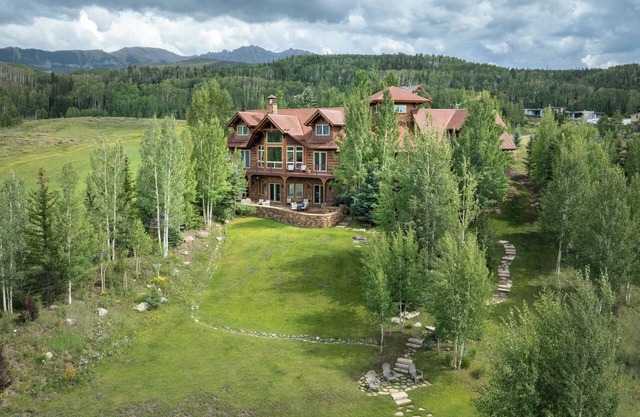 Camp Telluride - Private retreat on the golf course!