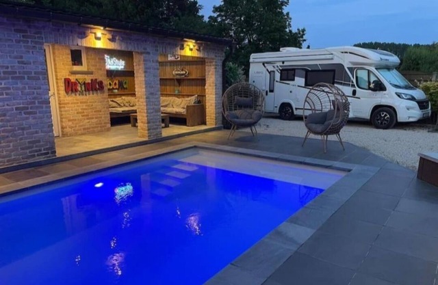 Camper met Sauna en Zwembad in de Rand van de Vlaamse Ardennen Genieten