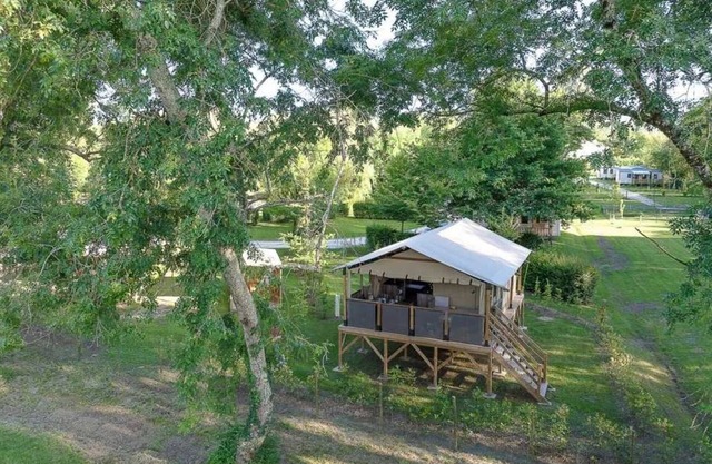 Camping 3 étoiles - Piscine - ccba0bh