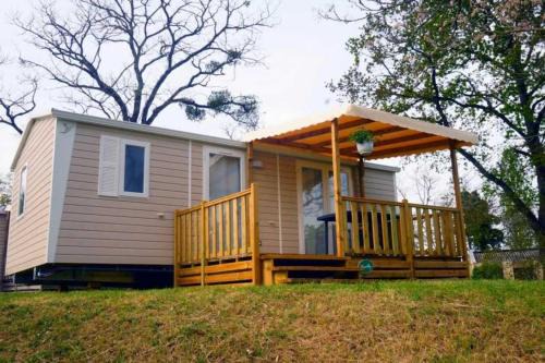 Camping 3 étoiles - ef00gh