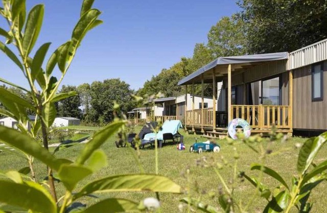 Camping 3 étoiles - Piscine - ccbaefa