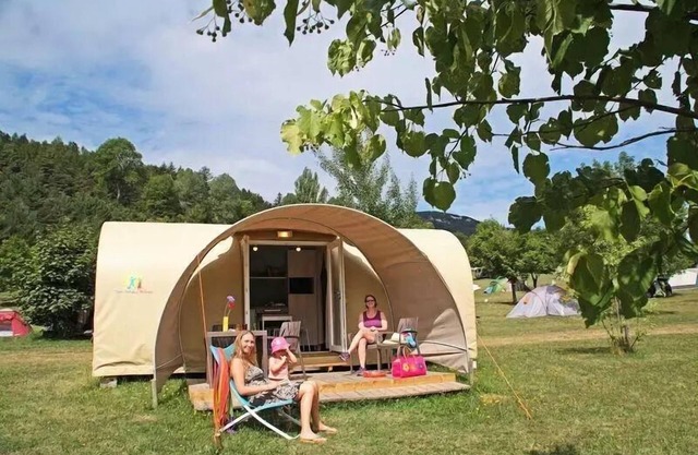 Camping Champ la Chèvre* - Coco Sweet 3 rooms 4 people Without Sanitary