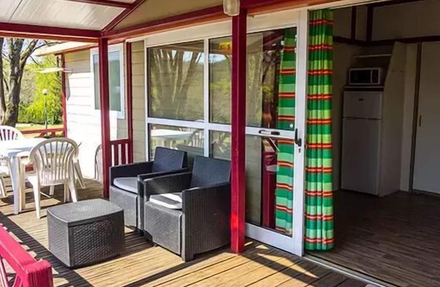 Camping L'Oasis du Berry **** - Prestige chalet 3 rooms 4 people PRM