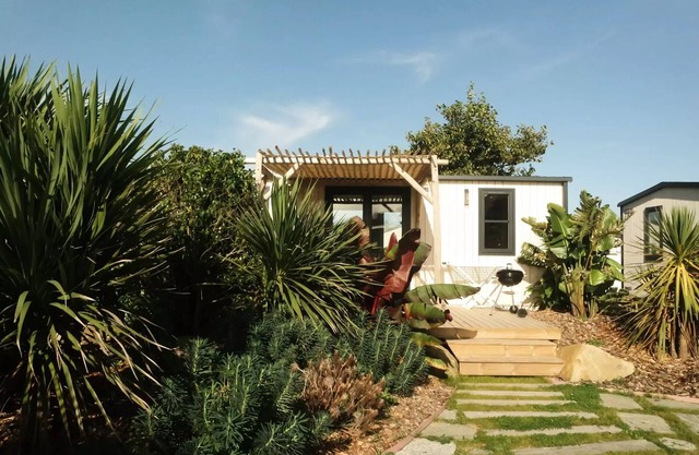 Camping La Côte des Légendes * - Exotic Garden Cottage - 2 Bedrooms 4 people