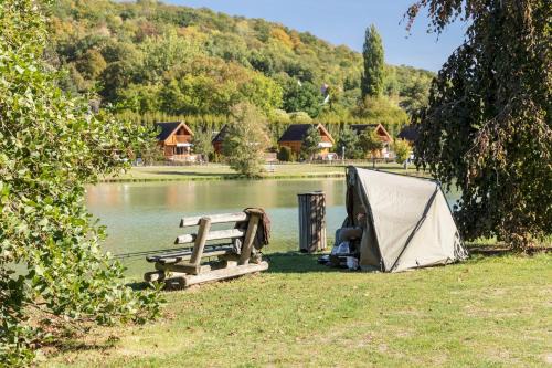 Camping La Croix du Vieux Pont