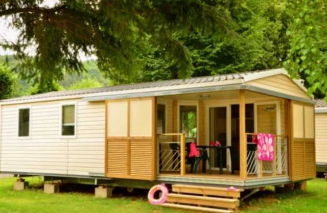 Camping - Parc aquatique - eeicce