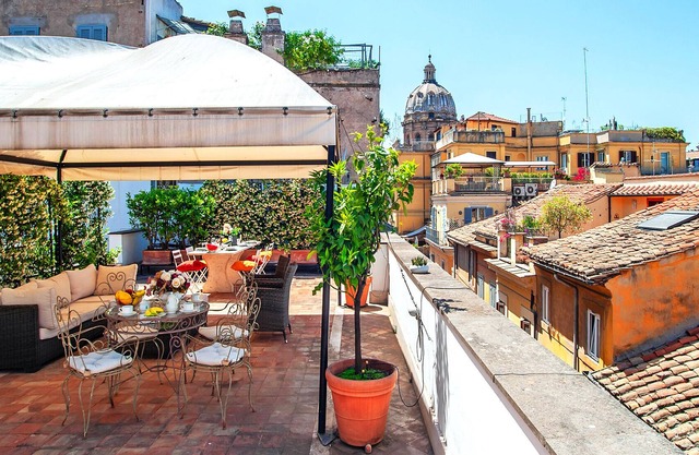 Campo de' Fiori - Navona, 3 BR, 3 BA, Sitting, Dining, Kitchen wonderful terrace